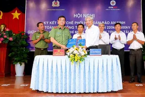 Công an TP.HCM và EVNNPT phối hợp bảo đảm an toàn truyền tải điện giai đoạn 2022 – 2027