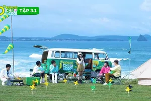 Isaac, LyLy giải tỏa căng thẳng ở xứ sở ‘Hoa vàng trên cỏ xanh’ dịp cuối năm