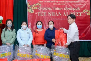 FVG trao quà ‘Tết nhân ái’ hỗ trợ hoàn cảnh khó khăn tại Quảng Nam 