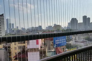 Lưới an toàn ban công và cửa lưới chống muỗi - Sản phẩm thiết yếu cho mỗi gia đình