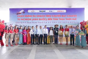 Nhà ga mới Phú Bài (Huế) đón đoàn khách Hàn Quốc đầu tiên 