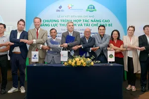 FrieslandCampina Việt Nam tiên phong ký hợp tác thực thi thu gom, tái chế bao bì