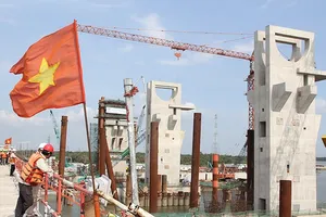 Thủ tướng yêu cầu phải gỡ vướng dự án chống ngập 10.000 tỉ