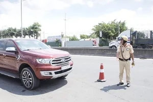 3 năm quan sát ven đường thấy người uống rượu bia lái xe tăng 