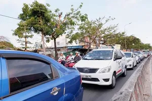 Sở GTVT TP.HCM nói gì về đề xuất xây 34 trạm thu phí ô tô?