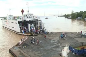 TP.HCM lại xin phà của bến Vàm Cống 