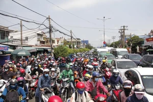 'Hành xác' gần 7 tiếng từ TP.HCM đi Bà Rịa 