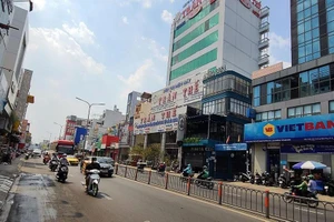 Sở Xây dựng TP.HCM 'muốn' quản toàn bộ công trình đường bộ trong đô thị 