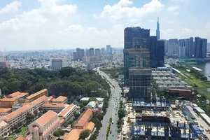 Hơn 70% giao dịch bất động sản là trả mặt bằng hoặc di dời văn phòng