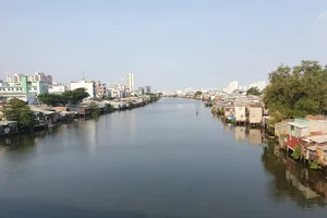 Chủ tịch UBND TP.HCM Phan Văn Mãi nói về việc di dời nhà ven kênh rạch