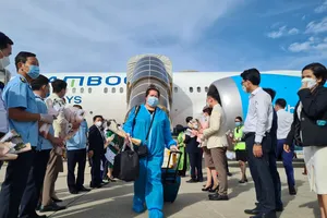 Khánh Hòa tăng cường kiểm soát các trường hợp đến tỉnh này để phòng chống biến thể Omicron. Ảnh: Công Nguyên