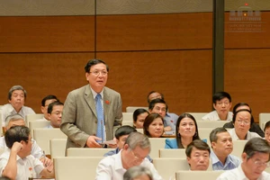 Bộ trưởng Phạm Vũ Luận trả lời về việc 'xóa bỏ' môn lịch sử