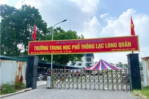 Sở GD&ĐT Hà Nội yêu cầu trường THPT Lạc Long Quân phải để học sinh đi học lại