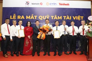 Bộ trưởng Tài chính Hồ Đức Phớc dự lễ ra mắt Quỹ Tâm Tài Việt