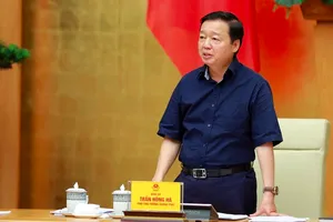 Phó Thủ tướng đốc thúc tiến độ xây dựng các nghị quyết trình Quốc hội về đất đai