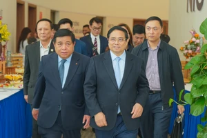 Doanh nghiệp vẫn phải 'đi nhiều cửa', Thủ tướng yêu cầu sớm có Cổng đầu tư quốc gia