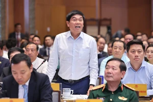 Đề xuất các dự án đầu tư công phải sử dụng 70% hàng sản xuất trong nước