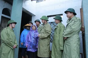 Phó Thủ tướng Trần Hồng Hà kiểm tra công tác khắc phục hậu quả bão số 5 tại Hà Tĩnh