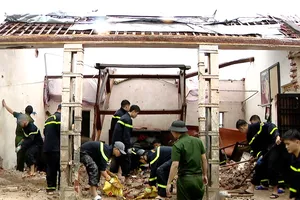 Thủ tướng chỉ đạo khẩn trương hỗ trợ kinh phí khắc phục hậu quả bão số 10