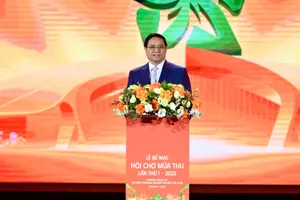 Thủ tướng: Hội chợ Mùa thu mở ra chặng đường mới cho xúc tiến thương mại tầm vóc quốc tế