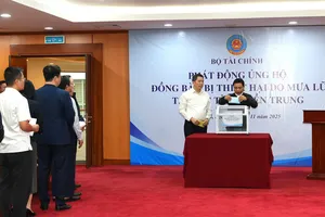 Ngành Tài chính ủng hộ 3,5 tỉ giúp đỡ đồng bào miền Trung, Tây Nguyên bị thiệt hại do mưa lũ