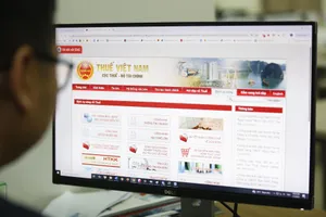 Ngành Thuế từng bước hỗ trợ người dân tự kê khai, nộp thuế trước khi bỏ thuế khoán