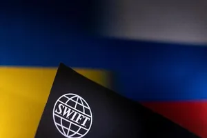 Mỹ và đồng minh nhất trí loại Nga khỏi hệ thống SWIFT