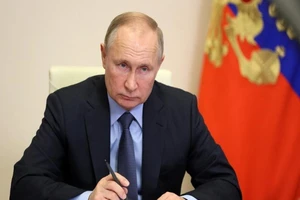Ông Putin: Nga đã thấy ảnh hưởng của các lệnh trừng phạt nhưng sẽ vượt qua
