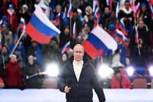 Ông Putin tham dự buổi mít tinh đầu tiên sau khi chiến sự Ukraine bùng nổ