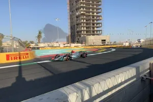 VIDEO: Kho xăng dầu bị tấn công ở Saudi Arabia trước thềm cuộc đua F1