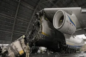 ẢNH: Cận cảnh máy bay lớn nhất thế giới của Ukraine bị phá hủy