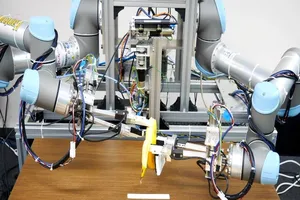 VIDEO: Bất ngờ với kỹ năng bóc chuối của robot