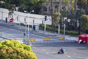 Trung Quốc phản ứng việc Mỹ khuyến cáo nhân viên ngoại giao rời Thượng Hải