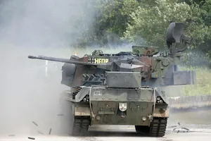 Đức gửi lô vũ khí hạng nặng đầu tiên cho Ukraine