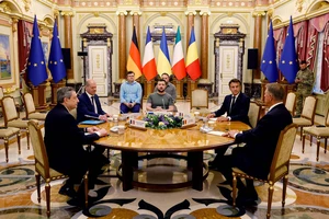 Nóng Nga-Ukraine 17-6: Kiev nói sẽ giành lại lãnh thổ, bao gồm Crimea; Moscow nói phương Tây không muốn bàn về Bucha