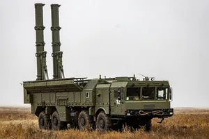 VIDEO: Nga triển khai tên lửa hành trình Iskander nhằm vào mục tiêu Ukraine 