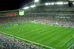 VIDEO: Pha phản lưới nhà bất ngờ của hậu vệ người Áo 