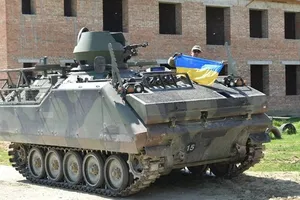 VIDEO: Ukraine khoe dàn xe thiết giáp chở quân M113 