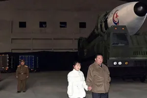 Ông Kim thăng chức cho nhiều sĩ quan, tiết lộ mục tiêu về lực lượng hạt nhân 