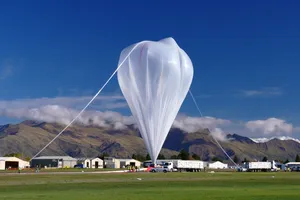 Tranh luận quanh việc dùng khinh khí cầu để do thám 