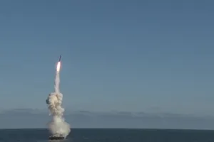 Nga không kích Ukraine, trả đũa vụ cầu Crimea bị tấn công