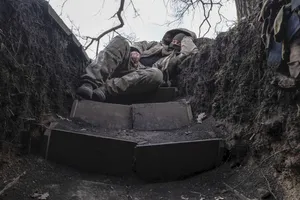 Chiến sự Nga-Ukraine 2-4: Nga giành cứ điểm chiến lược ở Donetsk; Ukraine hạ UAV 'khủng' của Moscow