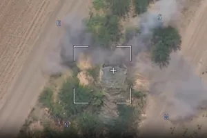 VIDEO: UAV Lancet Nga bắn cháy pháo М109 Paladin Ukraine 