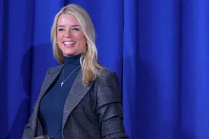 Ông Trump chọn lại Bộ trưởng Tư pháp, vài tiếng sau khi người cũ rút