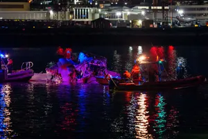 Máy bay va trực thăng rồi rơi xuống sông: Vớt 28 thi thể, nghi không còn ai sống sót