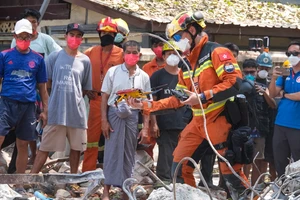 Vô vàn thách thức cứu người trong động đất ở Myanmar 