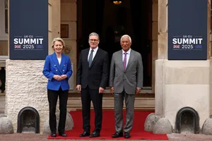 Anh, EU đạt thỏa thuận bước ngoặt hậu Brexit