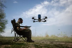 Chiến sự Nga-Ukraine 5-6: Ông Putin đoán lý do Ukraine tăng tấn công Nga; Chiến dịch Mạng nhện là tâm điểm điện đàm Trump-Putin