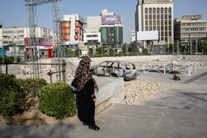 Israel: Iran tiếp tục nã tên lửa, không lâu sau khi thỏa thuận ngừng bắn có hiệu lực