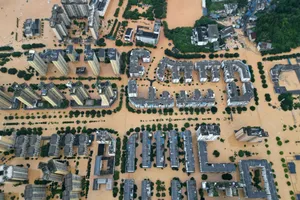 Lũ lụt lịch sử ở Trung Quốc, 6 người thiệt mạng